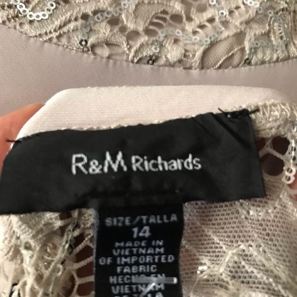 NWT R & M Richard  2 pc Mother of the bride outfits, size:: 14, 52 “ long. - Picture 10 of 16